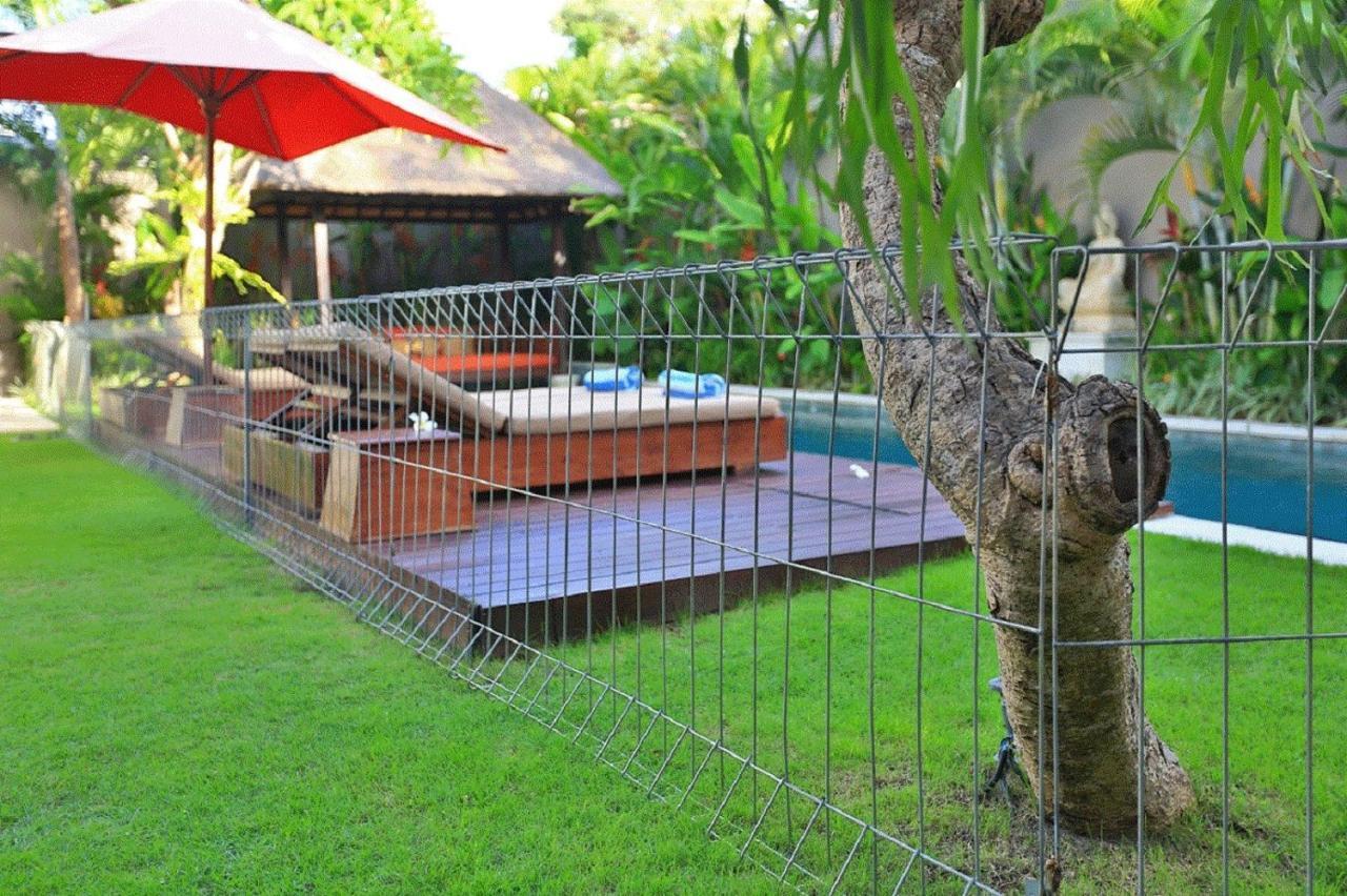 विला Chandra Bali *